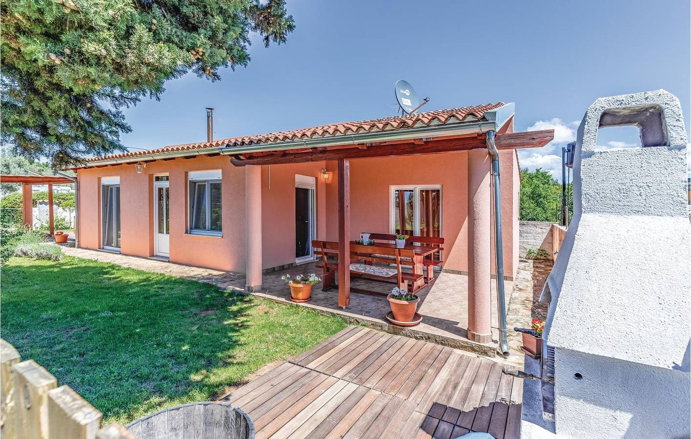 Foto 10 von 27: Urlaub am Meer: Gemütliche Ferienwohnung mit Pool und Terrasse, 2 km vom Strand von Fažana entfernt
