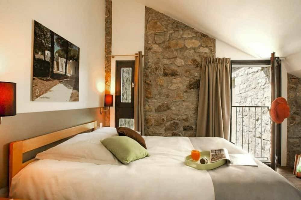Foto 3 von 25: Herrliche Wohnung für 5 Personen mit  W-Lan, Pool, TV, Terrasse und Haustiere erlaubt