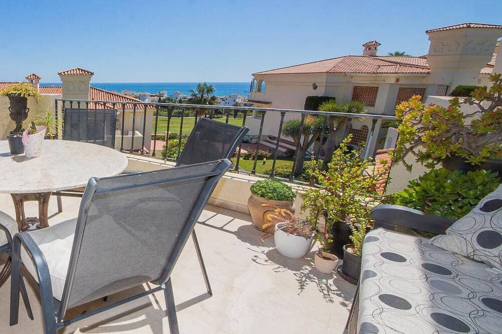 Los Castillos apartment 33 1