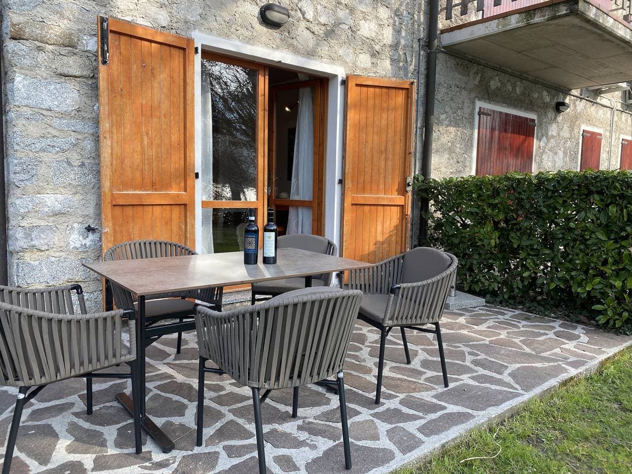 Foto 2 von 16: Ferienwohnung für 5 Personen mit Terrasse