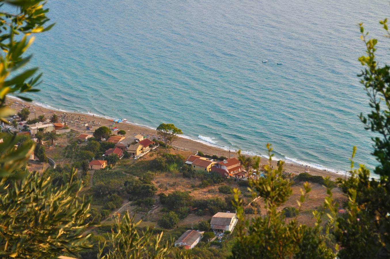 Foto 8 von 25: Strandhäuser Yannis am Agios Gordios Strand auf Korfu