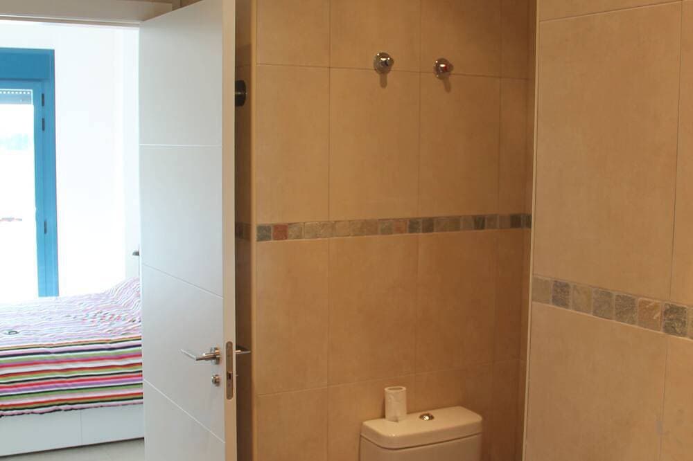 Foto 5 von 24: Neue Luxuswohnung in erster Strandlinie mit Meer- und Bergblick und Wi-Fi