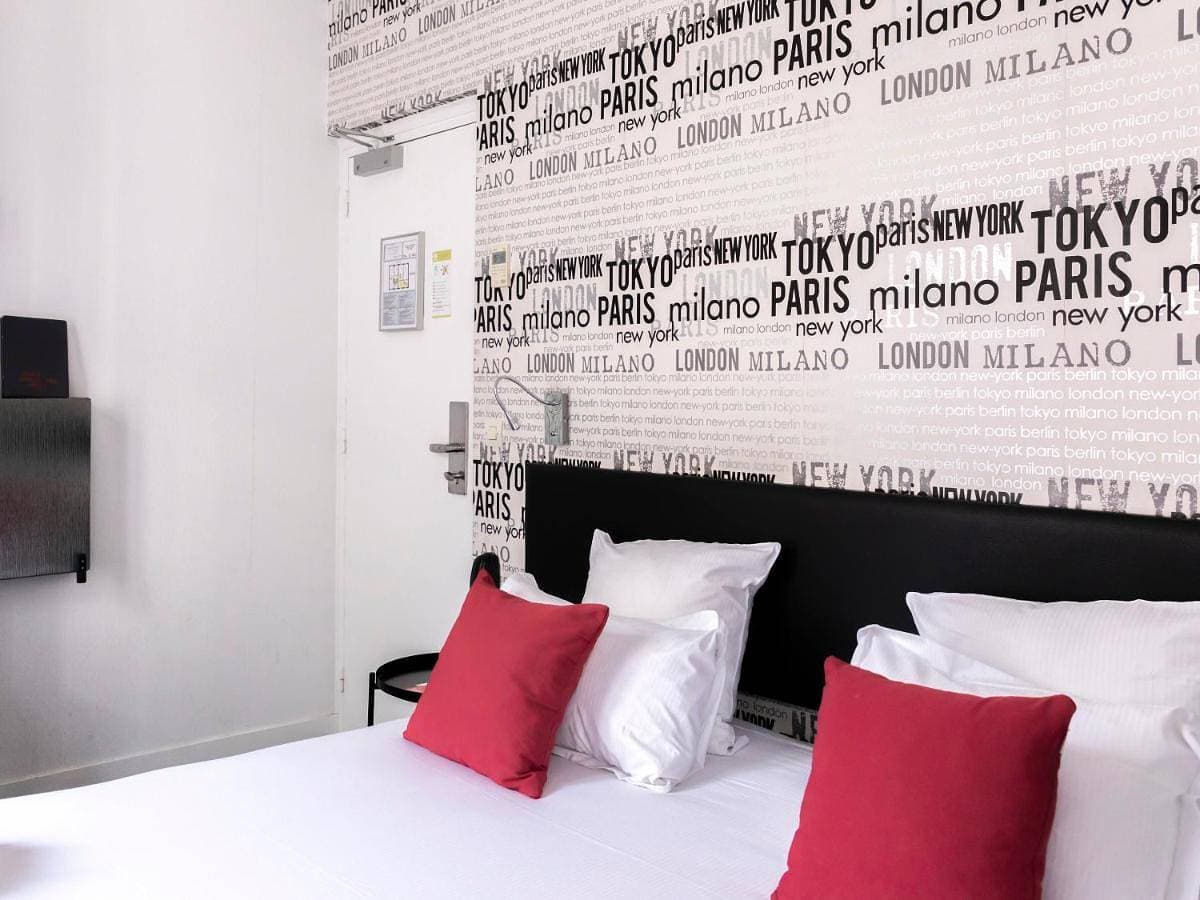 Porte de Versailles Hotel 1