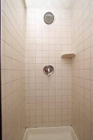 Foto 6 von 11: Apartment Sleeps 4 with Free Parking