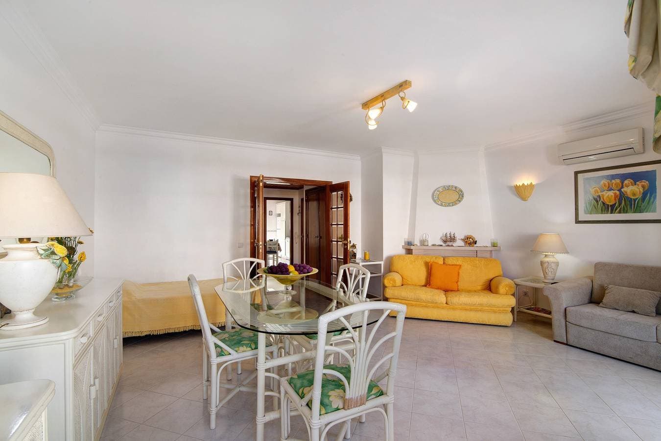Foto 6 von 24: Ferienwohnung "Vila Mar Azul" mit Balkon, Gemeinschaftspool und WLAN