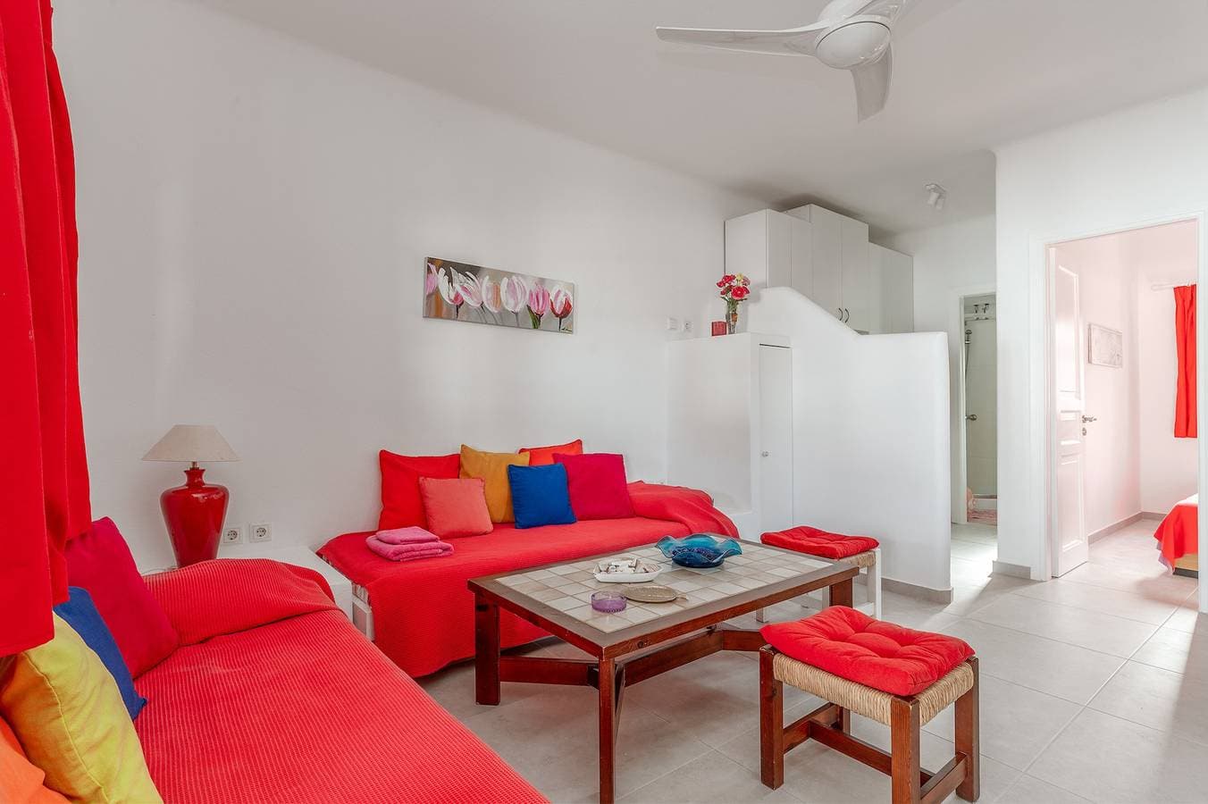 Foto 5 von 20: Ferienwohnung 'Paris House' mit Meerblick, Wi-Fi und Klimaanlage