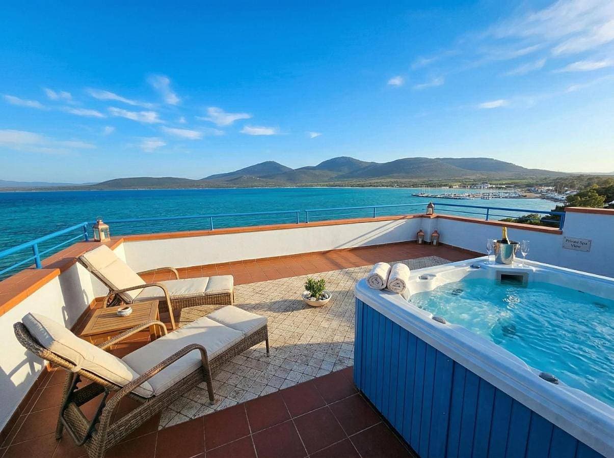 Foto 3 von 62: Villa with Sea View