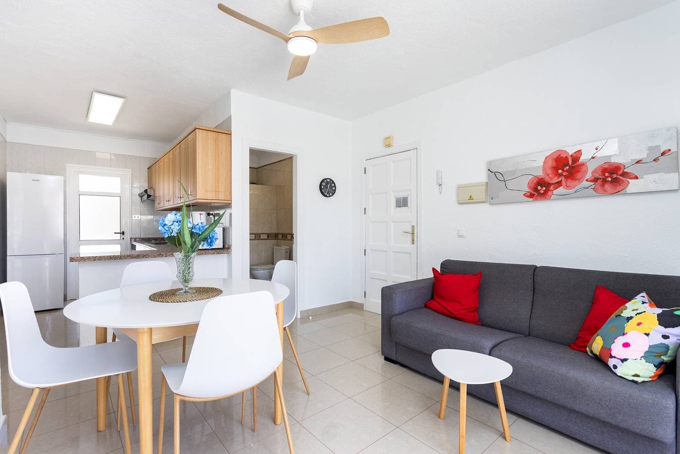Foto 8 von 42: Ferienwohnung für 4 Personen mit Pool