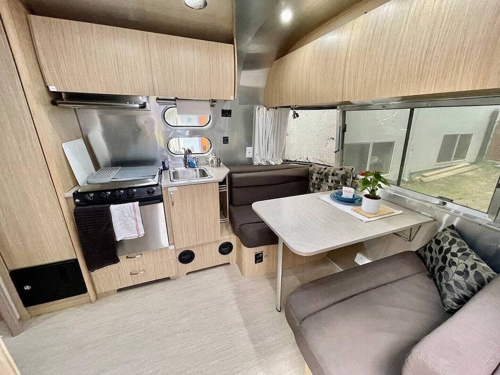 Foto 9 von 30: Iconic Airstream Retreat w/ Hot Tub