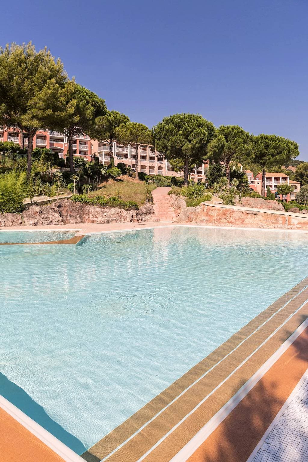 Foto 6 von 30: Studio Kabinenecke 4 Personen Klimatisierter Blick auf die Bucht und den Rastel von Agay