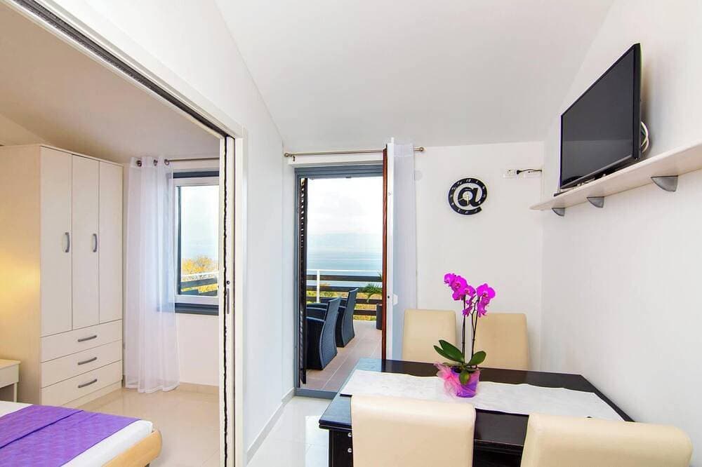 Foto 2 von 30: Apartment Mit Grosse Terrasse Und Herrlichem Meerblick, 300m Vom Strand + Ps 4