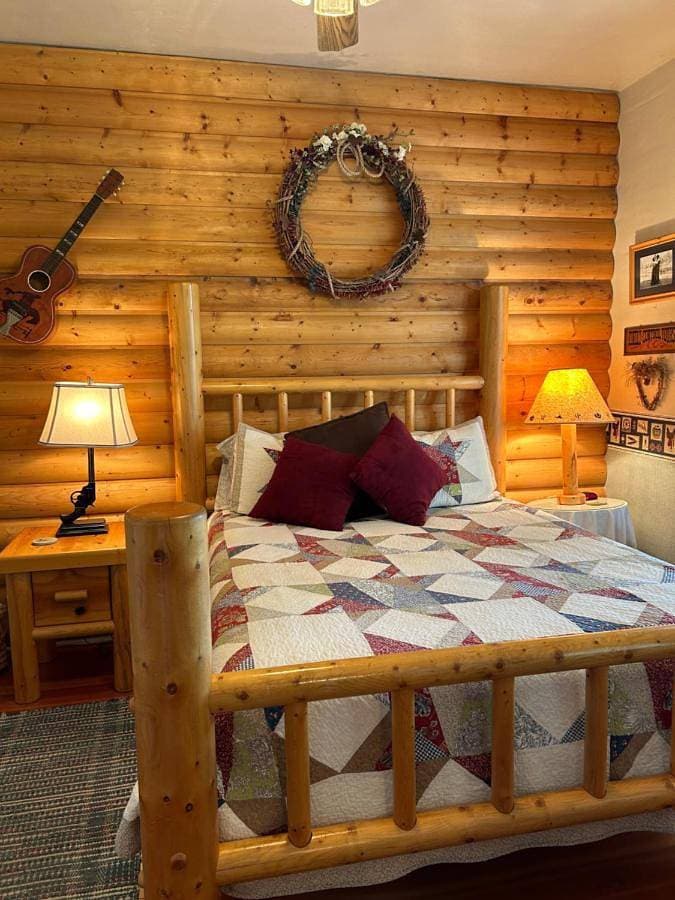Foto 4 von 16: Deluxe Double Suite with Spa Bath