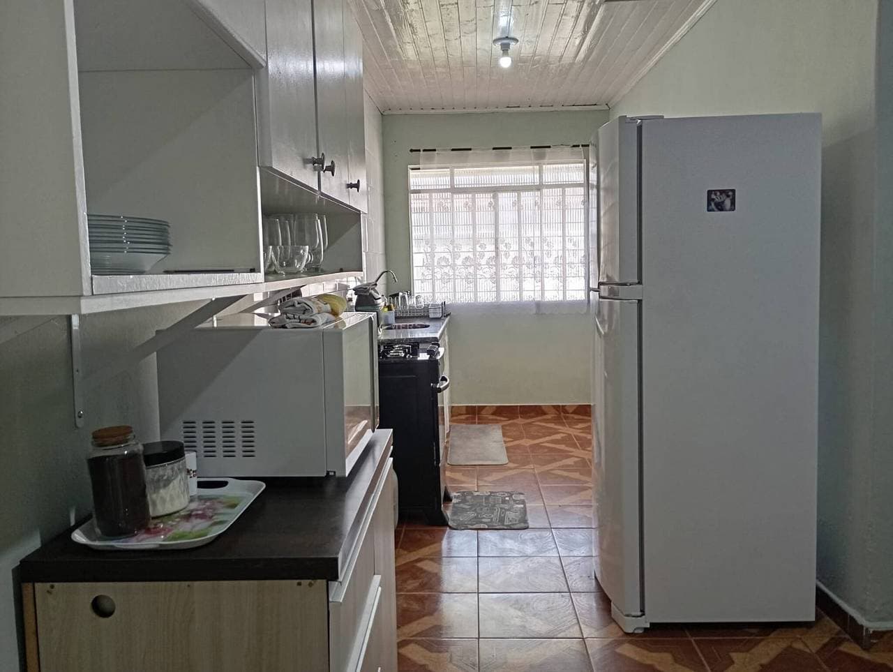 Foto 8 von 41: Luxuriöses, geräumiges Haus für bis zu 09 Personen in der Guaritá-Straße