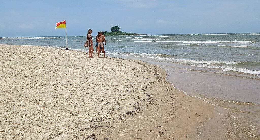 Foto 4 von 29: House with pool Guaratuba-Barra do Saí - 100 m from the beach