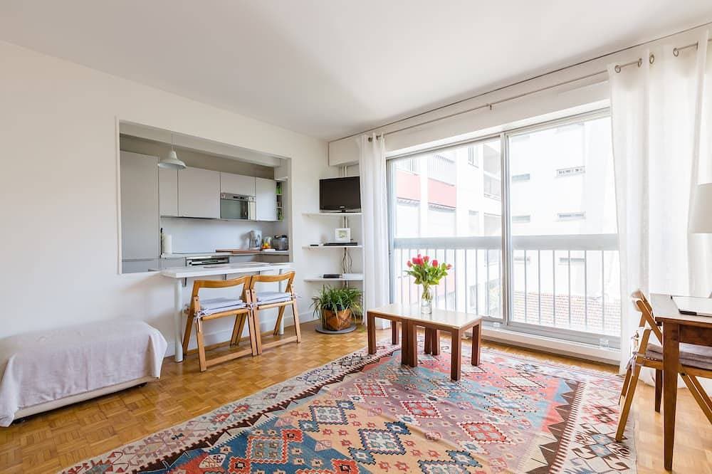 Foto 11 von 14: Eine helle und luftige 1Br Wohnung im 15., nur wenige Schritte von der Metro entfernt, in der Nähe von Veeve