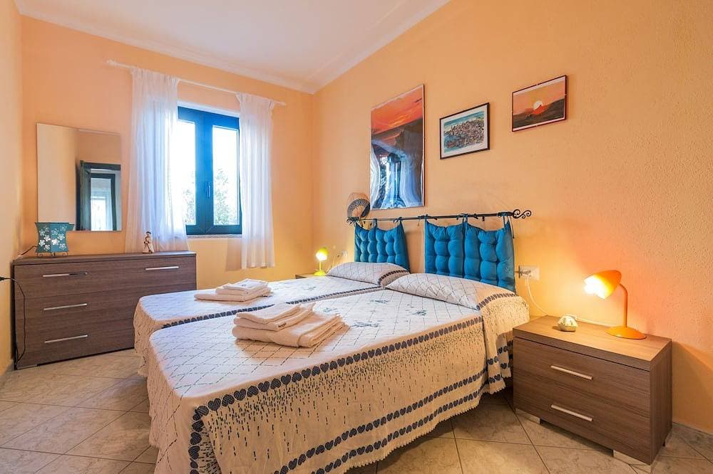 Foto 2 von 30: Super view from the lovely and cozy house in Cala Gonone ideal for vacation
