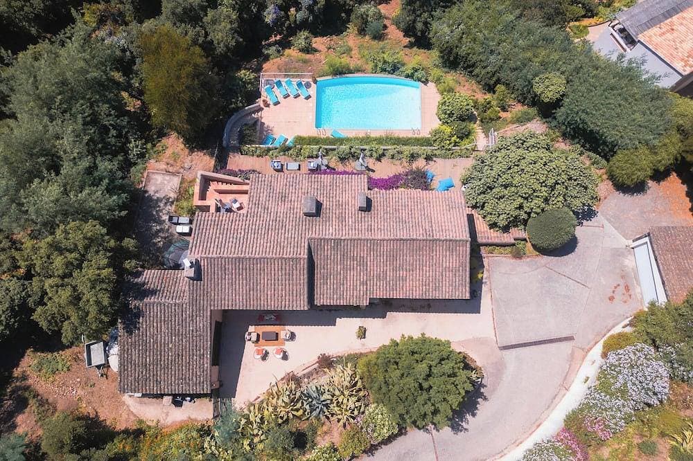 Foto 10 von 30: Villa mit außergewöhnlich ruhiger Aussicht - beheizter Pool - 10 Personen