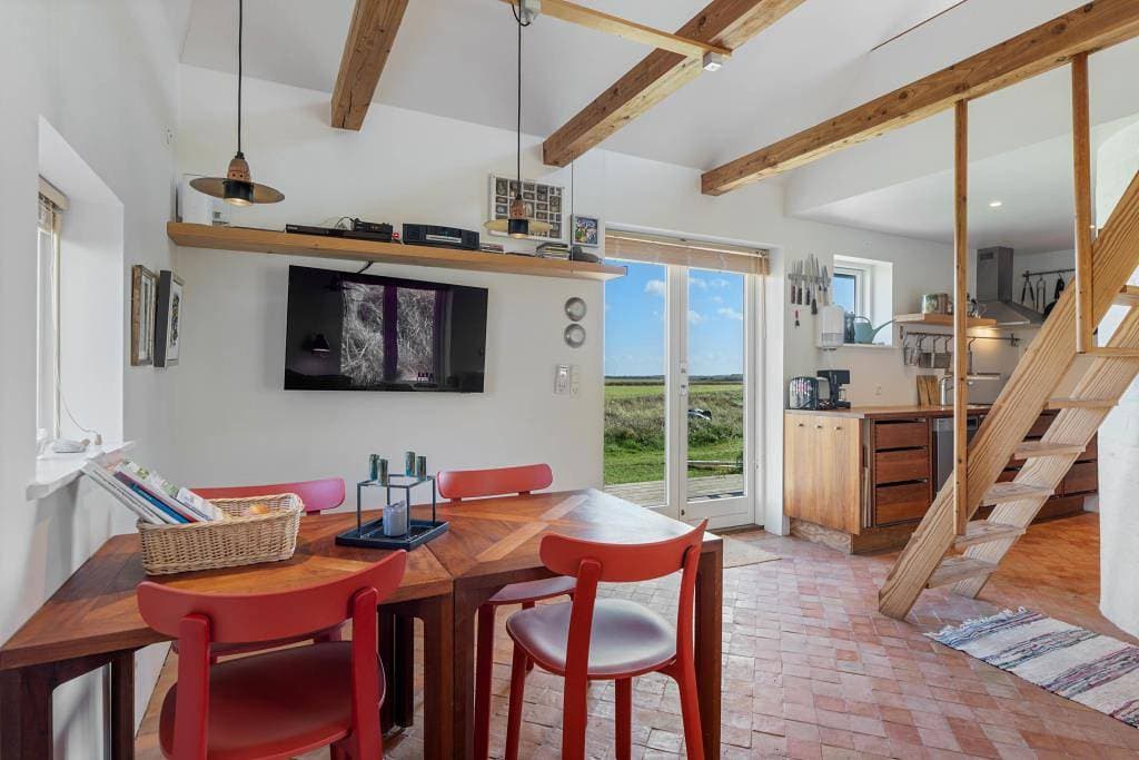 Foto 10 von 29: Einzigartiges Ferienhaus inklusive Wellenrauschen - 50 m Strand