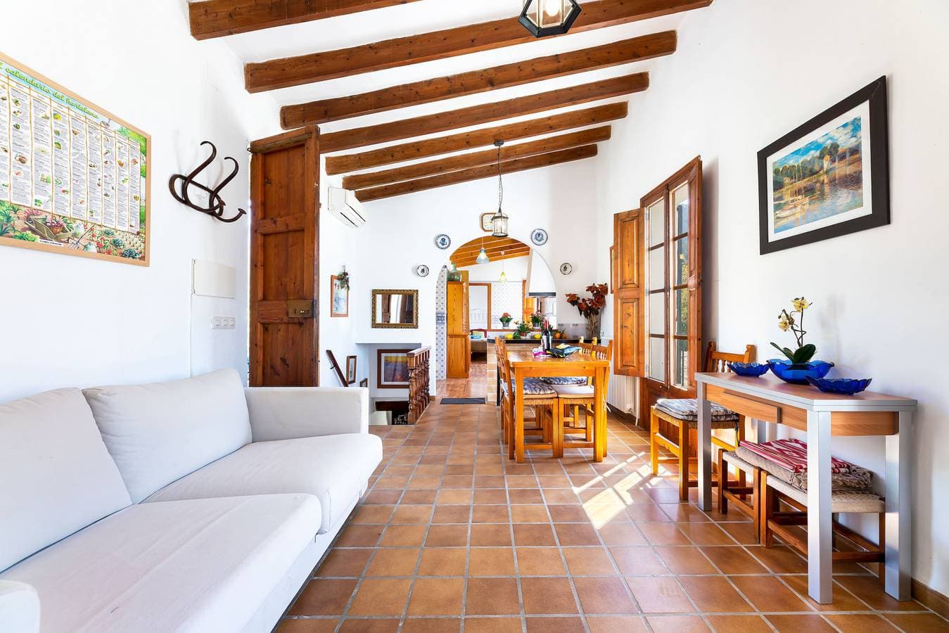 Foto 4 von 28: Villa für 4 Personen mit Balkon