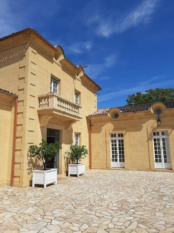 Maison Coqueréaumont 1