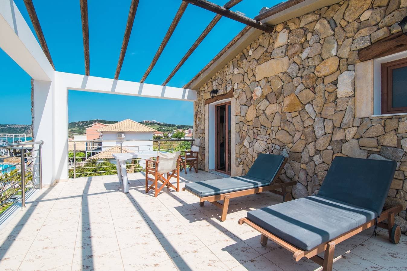 Foto 5 von 21: Mirage Arillas Honeymoon Studio mit Meerblick, Gemeinschaftspool und WLAN