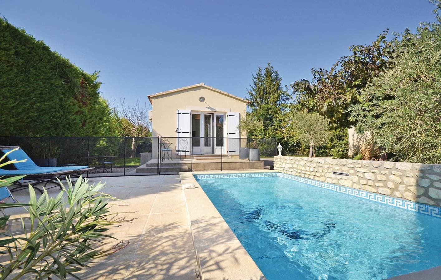 Foto 1 von 33: Sorgue Garden Wohnung mit AC, Pool und Parkplatz