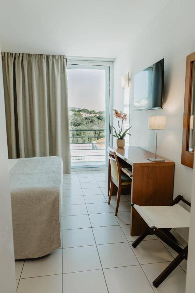 Foto 11 von 11: Standard Double or Twin Room