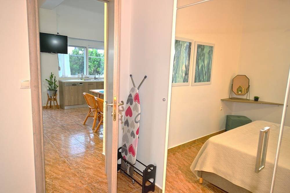 Foto 7 von 18: Mpoulakis Wohnung 46, 3 Schlafzimmer Familienwohnung neben meinem Fotostudio