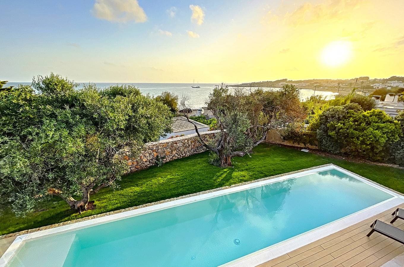5*-Villa in Traumlage am Strand mit Pool+Whirlpool 1