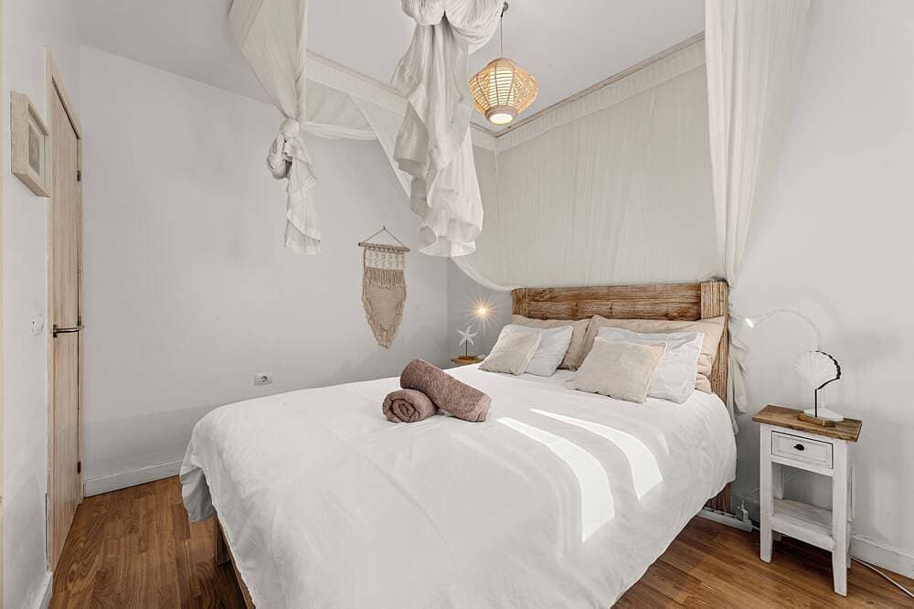 Foto 6 von 30: Haus mit beheiztem Schwimmbad, Solarium, großem Garten, hoher Durchflussmenge