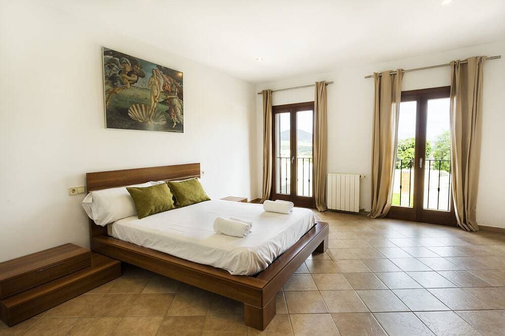 Foto 6 von 30: Ca na Patrona, Aussichtspunkt auf die Burg von Capdepera. Mit Pool und Grill (Etv / 8903)