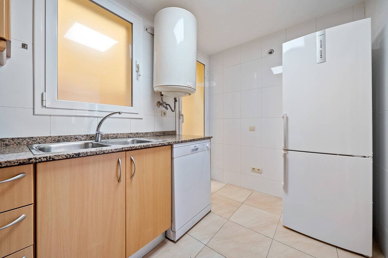 Foto 11 von 20: Ferienwohnung 'Sara' mit Privatterrasse, WLAN und Klimaanlage
