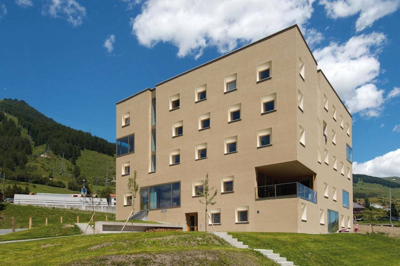 Scuol Youth Hostel 1