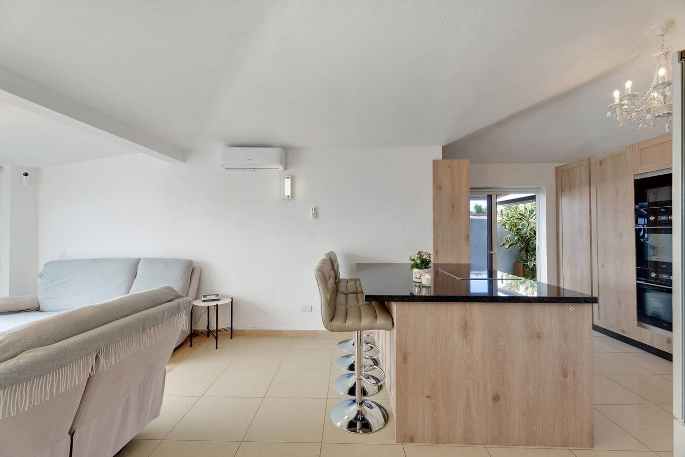 Foto 6 von 32: Ferienvilla 'Casa Zara' mit Meerblick, WLAN und Klimaanlage