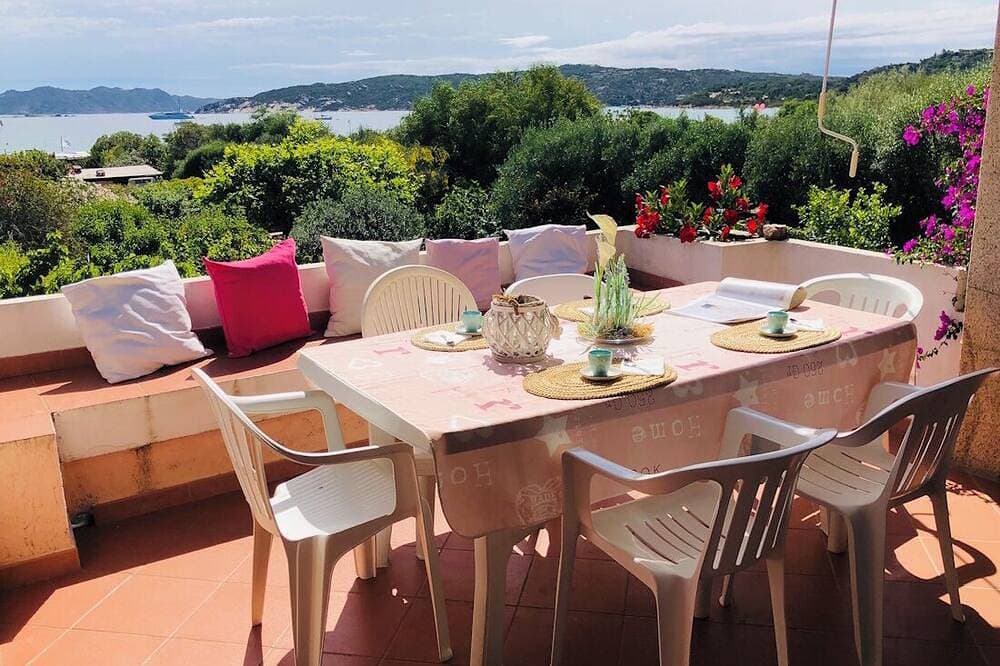 Foto 12 von 19: Three-room apartment Oleander 80 mt beach Porto Taverna