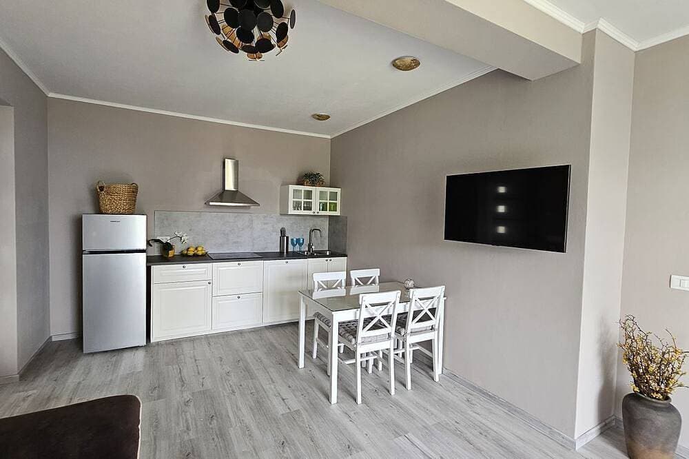 Foto 12 von 23: Hundefreundliches Luxusapartment mit Pool, Babybett, Parkplatz, WiFi
