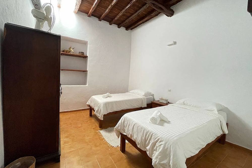 Foto 6 von 30: Authentic Ibicencan Finca in Sant Josep, close to Sant Josep town