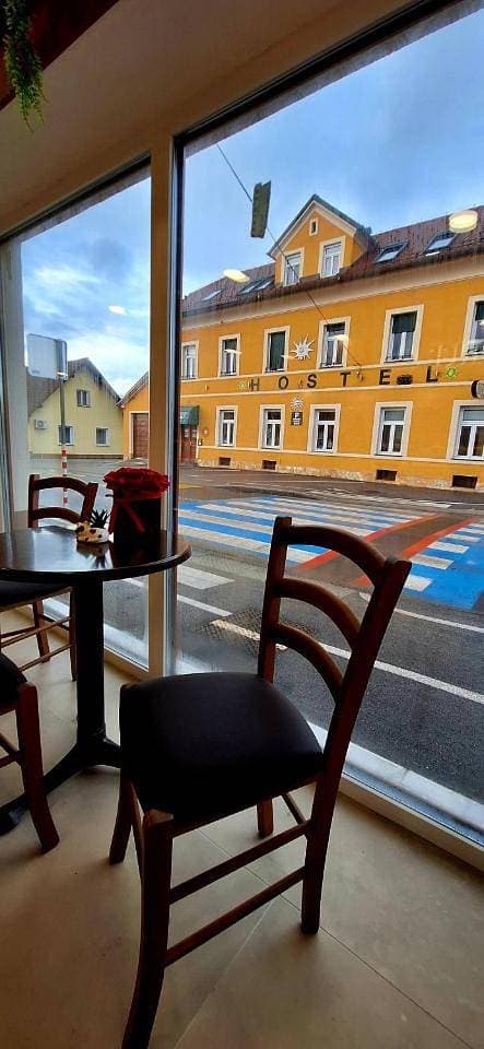 Foto 9 von 44: Quintuple Room with Free Parking