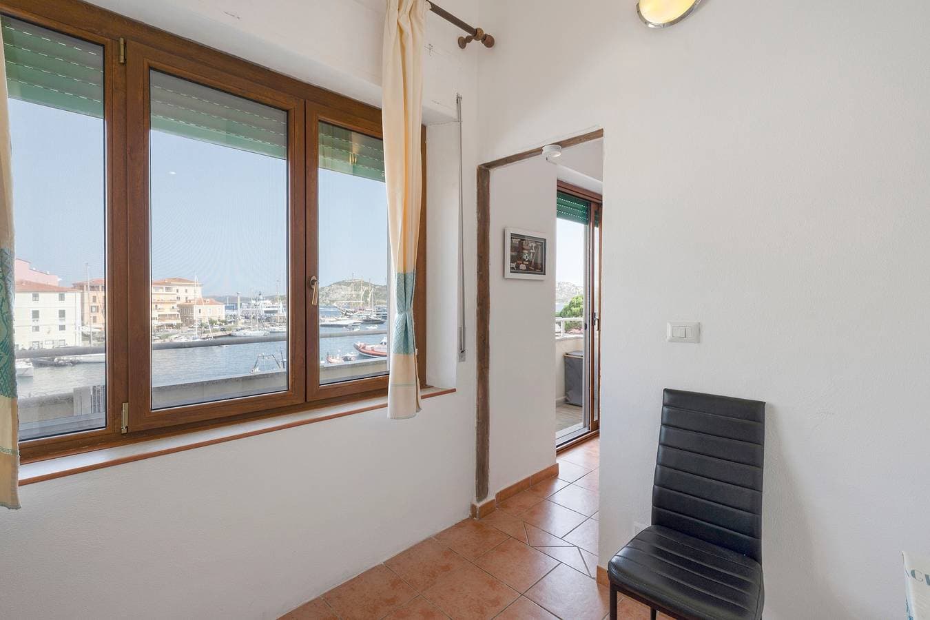 Foto 11 von 16: Einzimmerapartment "Casa Silvia" mit Meerblick, Balkon und Klimaanlage