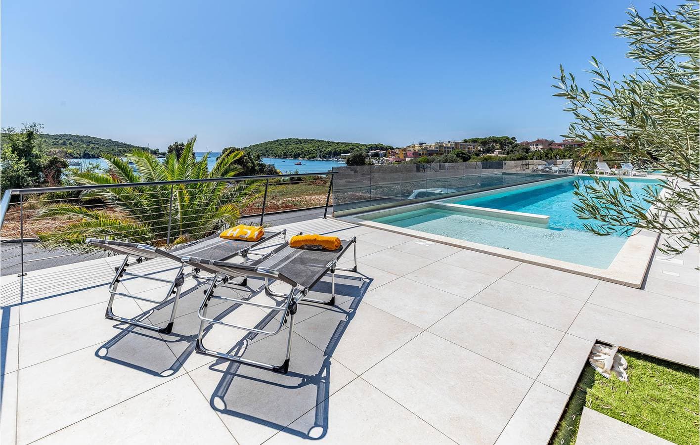 Foto 4 von 39: Charmantes Apartment, 2 km vom Strand entfernt: mit Pool, WLAN und Terrasse
