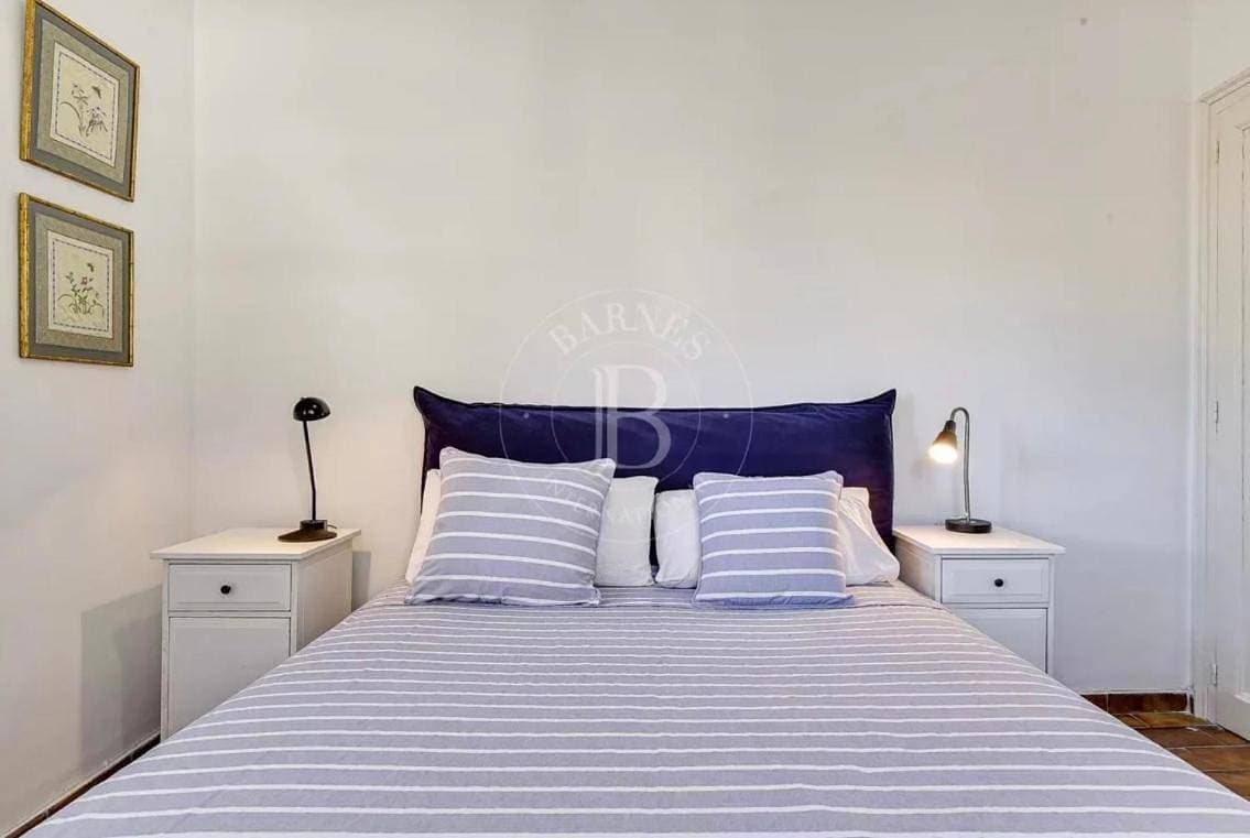 Foto 11 von 13: First line 4 bed Villa with Sea views