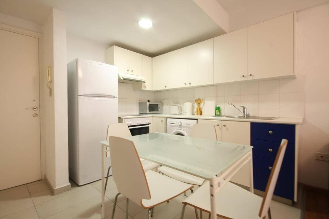 Foto 3 von 34: Ferienwohnung für 4 Personen mit Terrasse