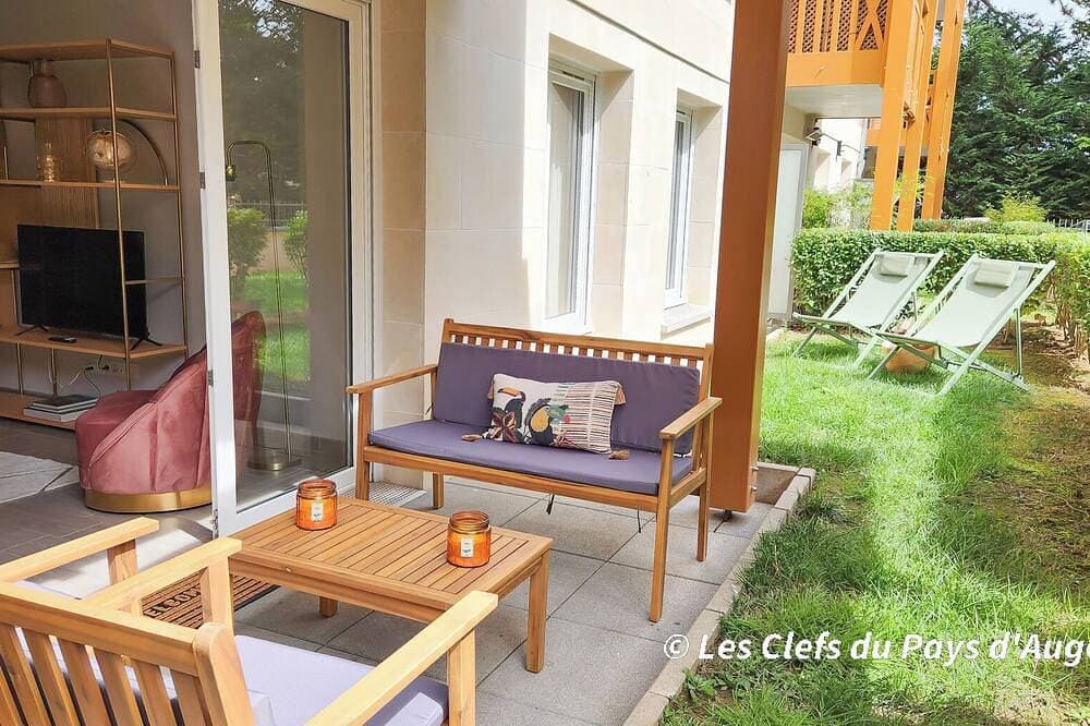Foto 11 von 11: Superbe Appartement à 2 pas de la Mer, Rez-de-jardin, 2 Chambres, Parking Privé