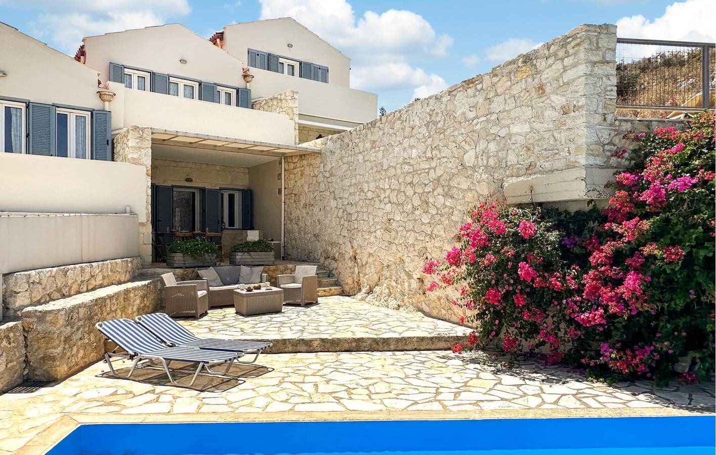 Foto 13 von 33: Apartment mit Meerblick, Pool, WLAN und Klimaanlage in Kampia