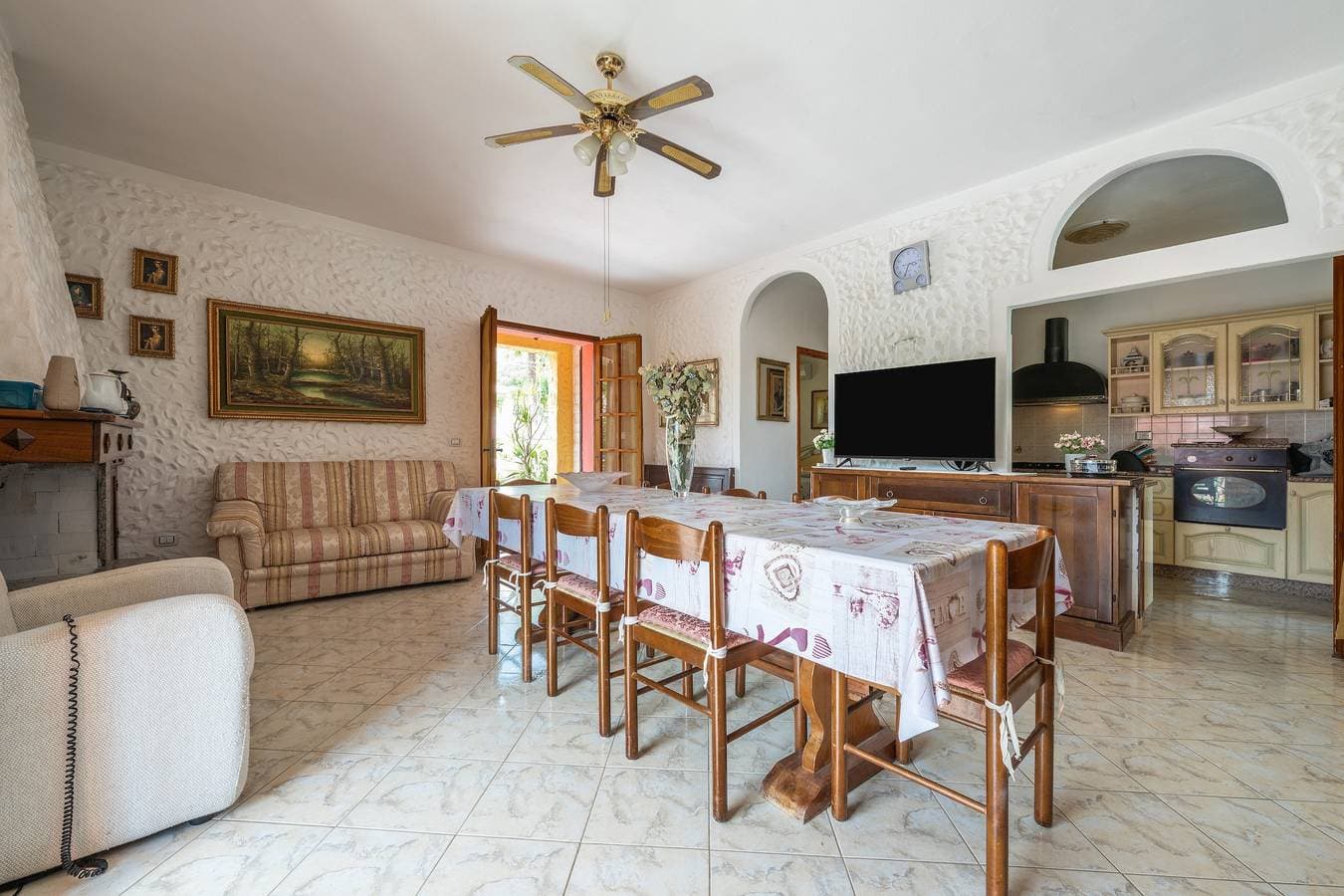 Foto 3 von 28: Villa 'Chiara' mit Bergblick, WLAN und Klimaanlage