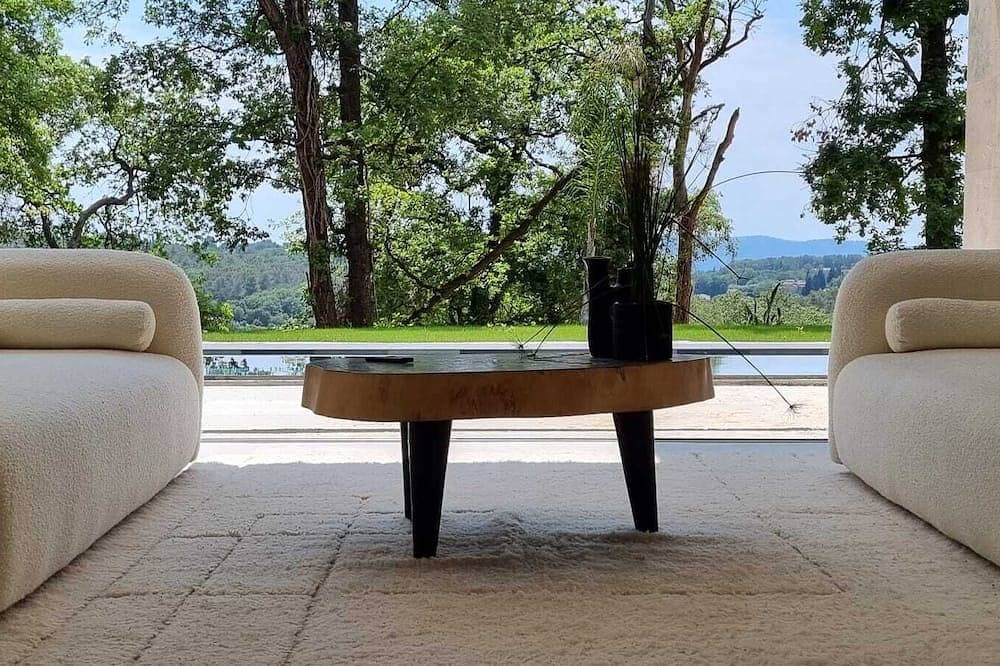 Foto 10 von 22: Villa d Architecte Neuve d Environ 310 m2 Située Dans un Domaine Sécurisé