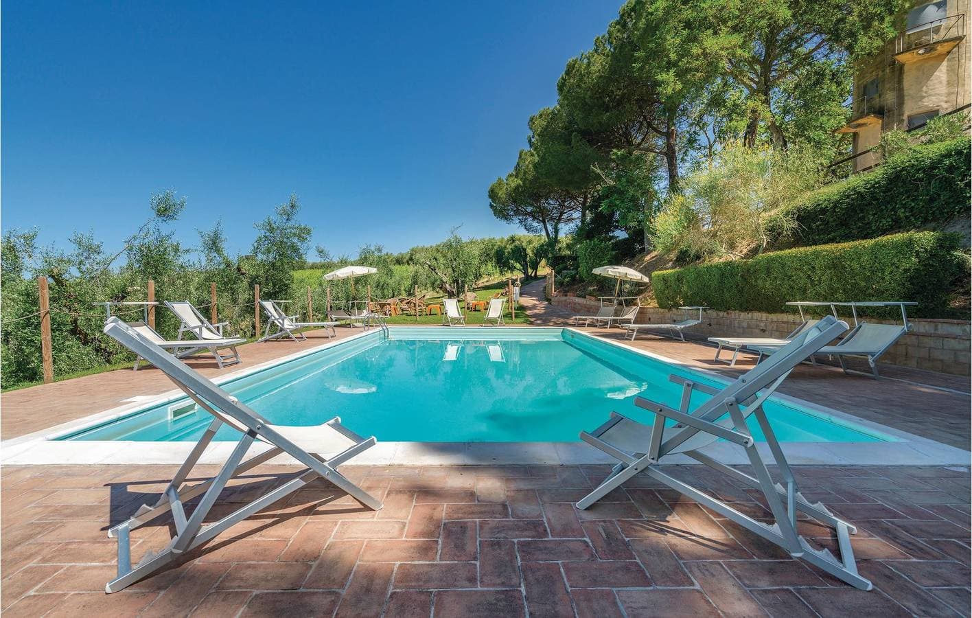 Foto 7 von 14: Appartement am Pool, Parkplatz, WiFi - 600m zum Fluss