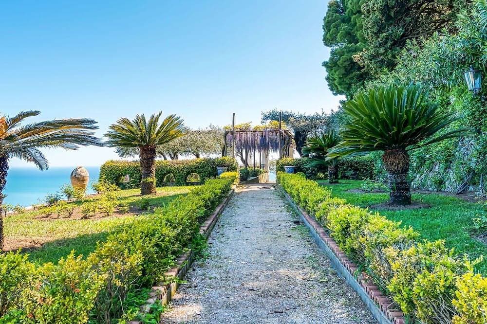 Foto 10 von 30: Villa in Ravello mit 6 Schlafzimmern 15 Schlafplätzen