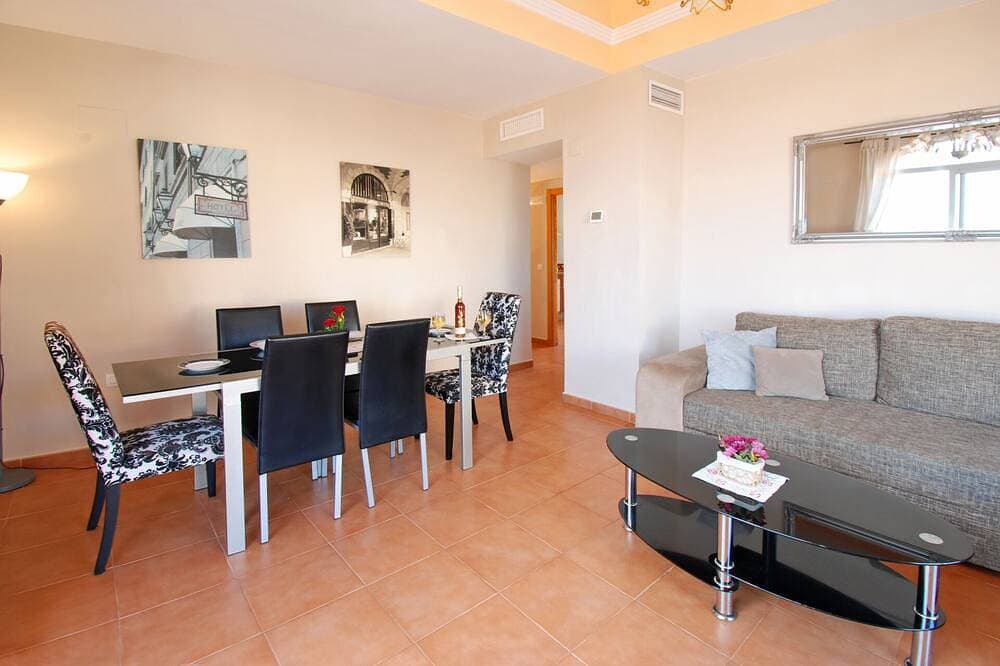 Foto 10 von 30: Penthouse mit Meerblick, privatem Jacuzzi und großer Terrasse – Cala 4