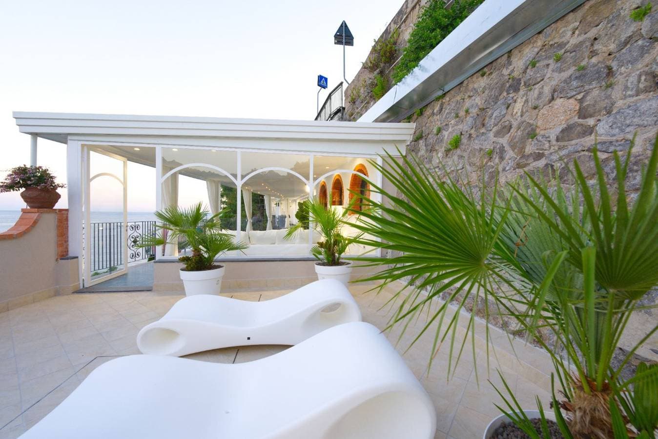 Foto 6 von 52: Appartement am Strand mit Pool und Parkplatz